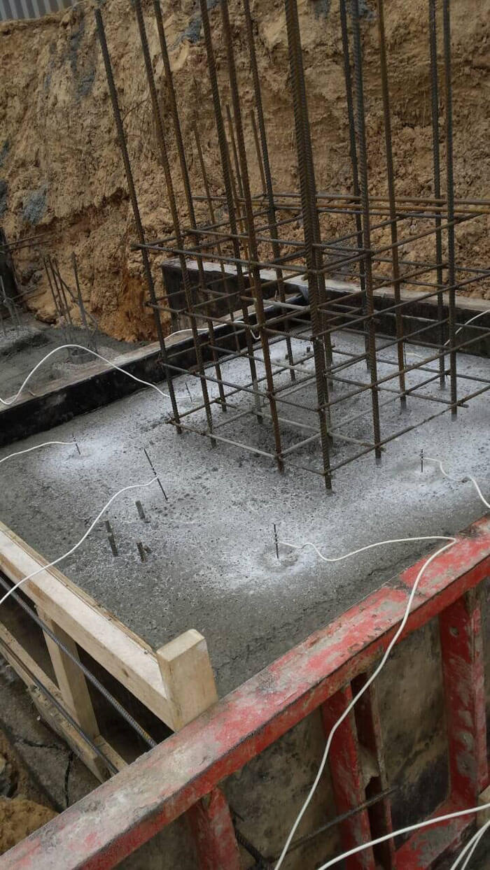 Embedded steel structures